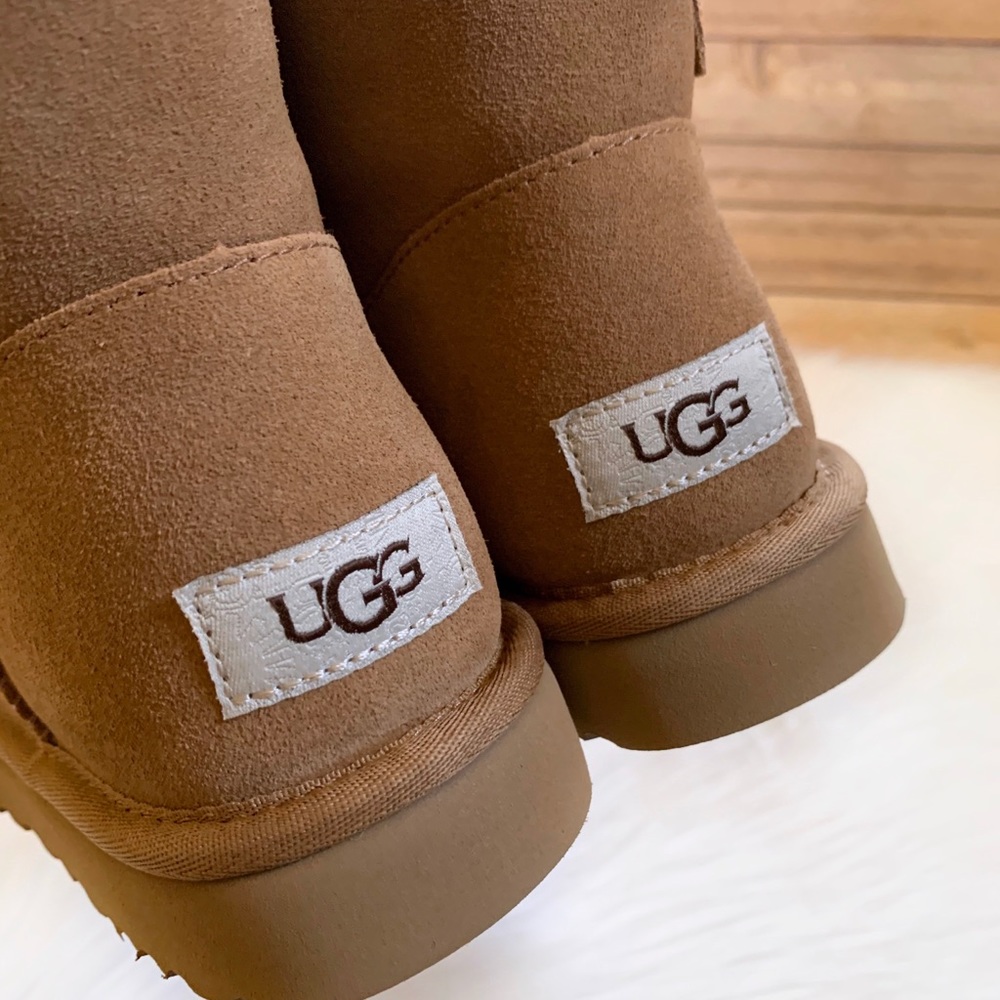 UGG Mini Bailey Button Gem Chestnut Boots - Picture 6 of 9